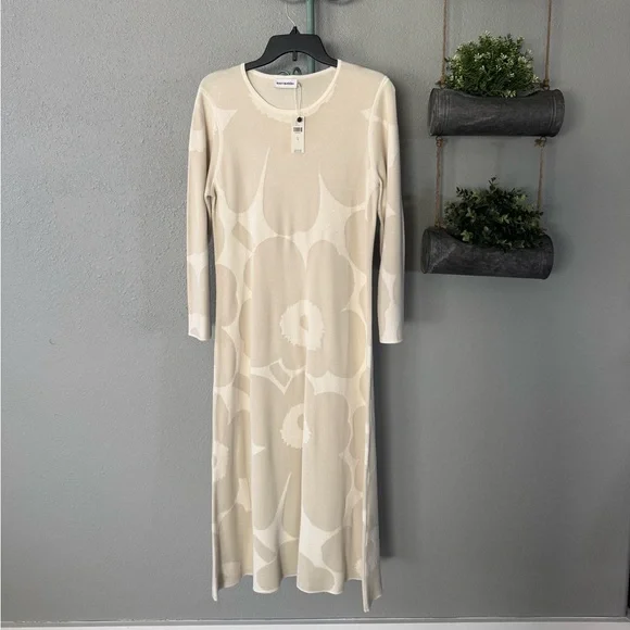 Marimekko Cream Floral Long Sleeve Sweater Dress size M NWT - Picture 1 of 4